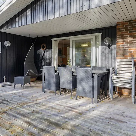 Scenic Summer House On Langeland Feriehus